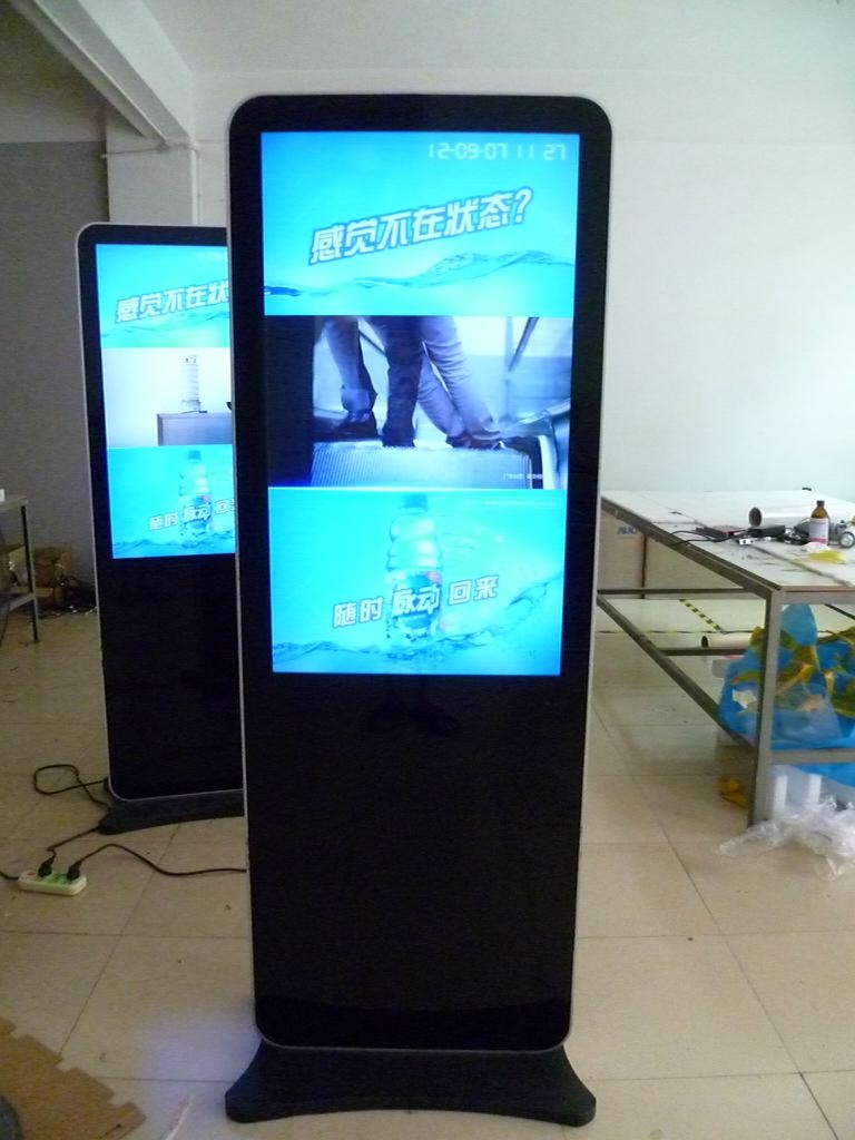 西安臥式觸摸一體機,西安拼接屏,西安立式廣告機,西安電子刷屏機,西安壁掛廣告機,西安微信打印機